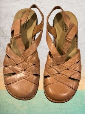 Clarks Bendable Tan Woven Leather Slingback Sandals